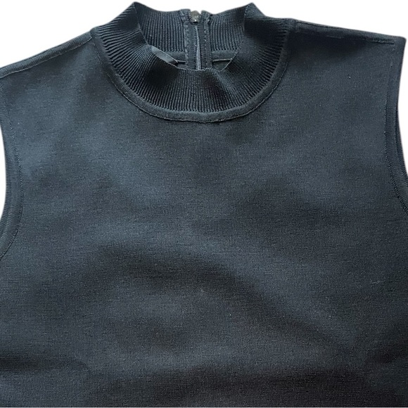 Ming Wang Women’s Sleeveless Black Top Size Medium - Picture 2 of 12